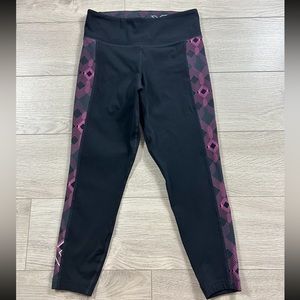 2XU Black Compression Legging Tights Pink Side Print